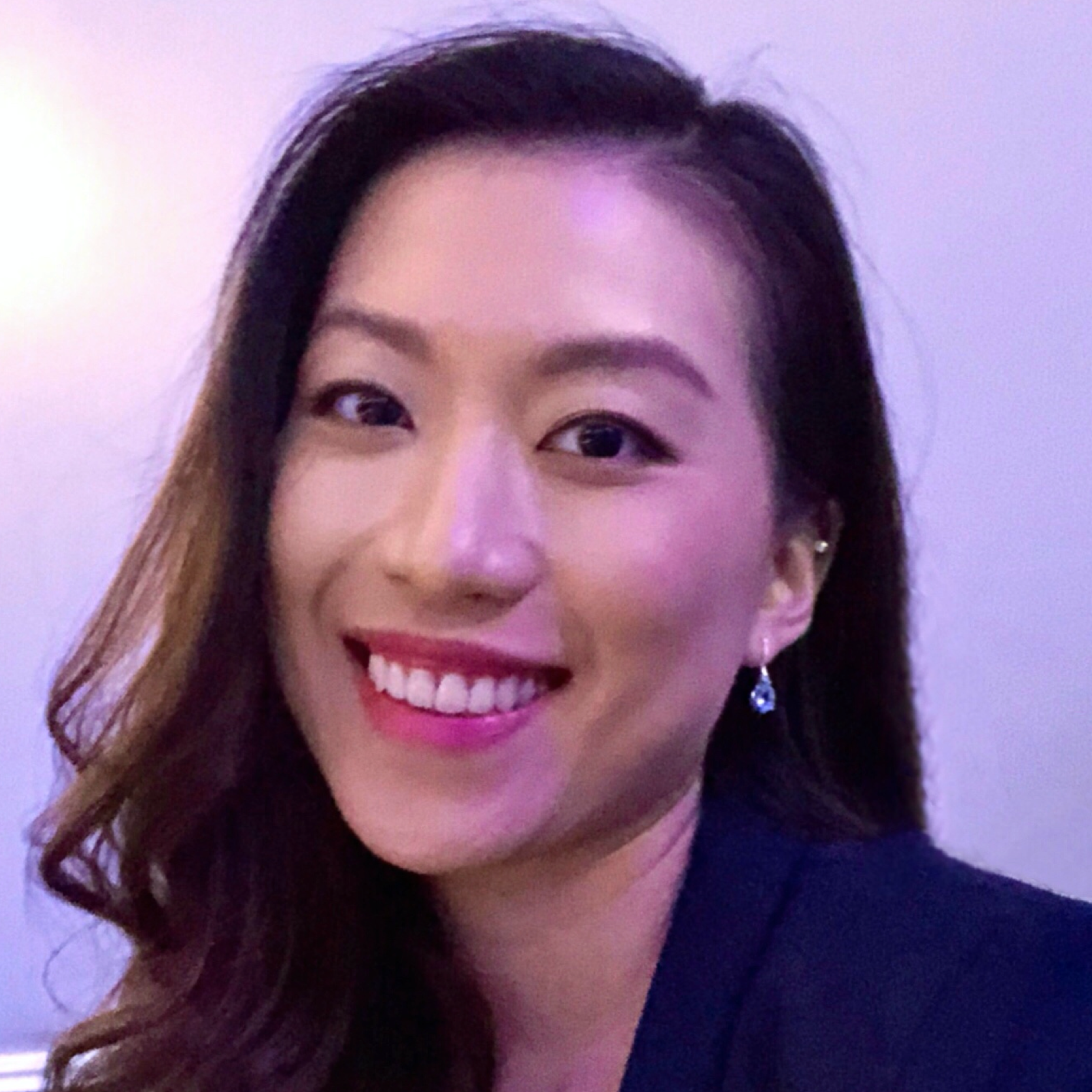 Jenni Duc Nguyen headshot