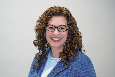 Dena Schulman-Green Headshot