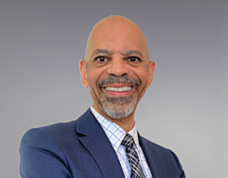 headshot of Carl Kirton 