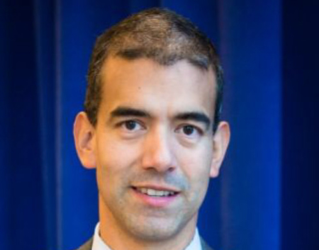 Headshot of Eward Torres