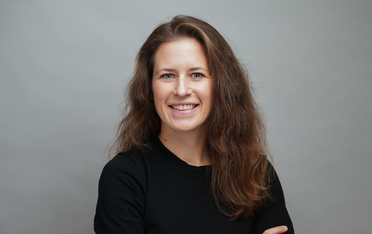 Scharp_Danielle_headshot