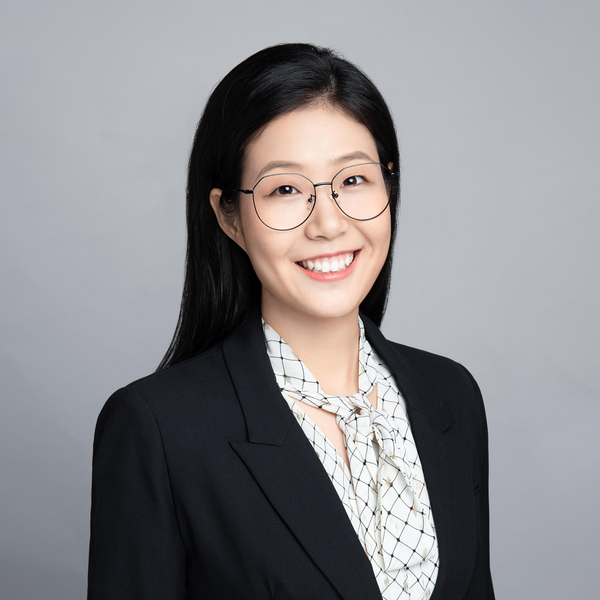 Pei Chen Professional Headshot