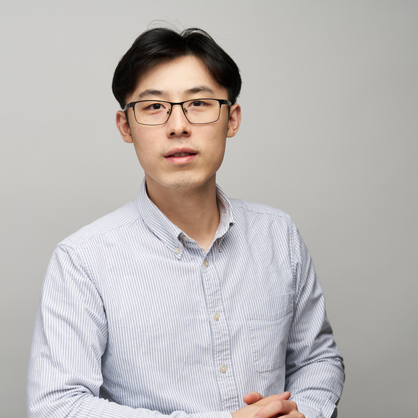 Jinyu Hu Professional Headshot