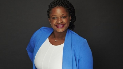 Prof. Sandy Cayo headshot