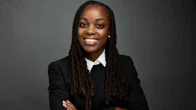 Jasmine Travers Headshot